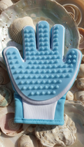 Nordwell Care Deshedding Gloves, front view on neutral background
